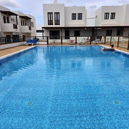 Duplex Noray Vista A La Piscina Apartment Puerto Calero Bagian luar foto